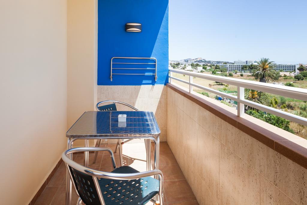 Ibiza Heaven Apartments (Adults Only) Platja d'en Bossa Exterior foto
