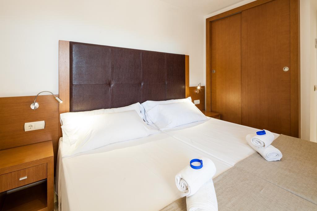 Ibiza Heaven Apartments (Adults Only) Platja d'en Bossa Exterior foto
