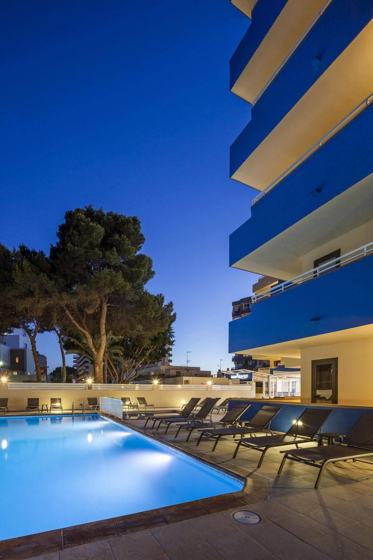 Ibiza Heaven Apartments (Adults Only) Platja d'en Bossa Exterior foto