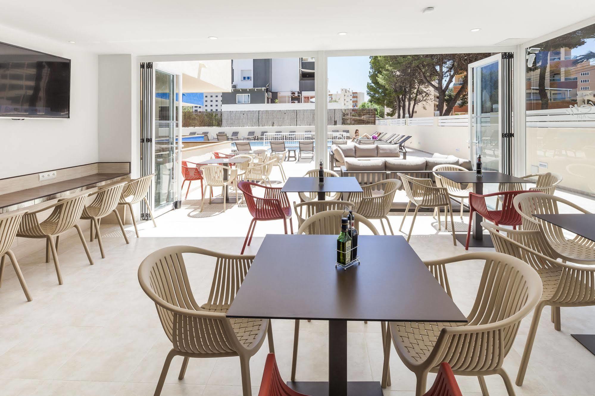 Ibiza Heaven Apartments (Adults Only) Platja d'en Bossa Exterior foto
