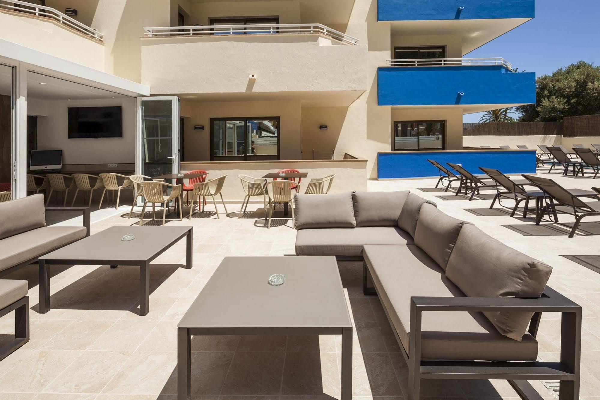 Ibiza Heaven Apartments (Adults Only) Platja d'en Bossa Exterior foto