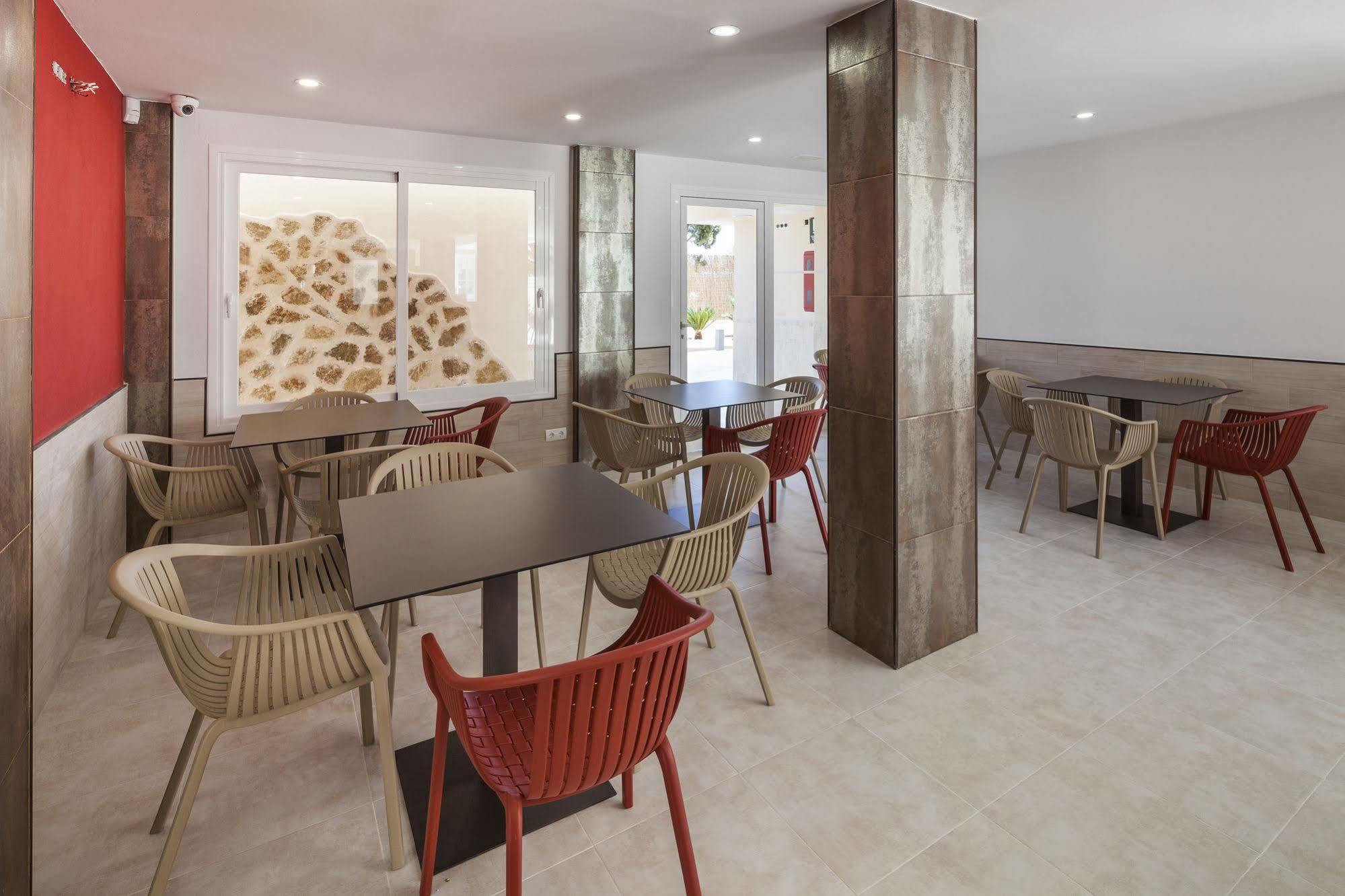Ibiza Heaven Apartments (Adults Only) Platja d'en Bossa Exterior foto